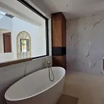 Vigna Estate Villa Grimaud