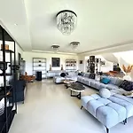 Villa Vigna Estate *