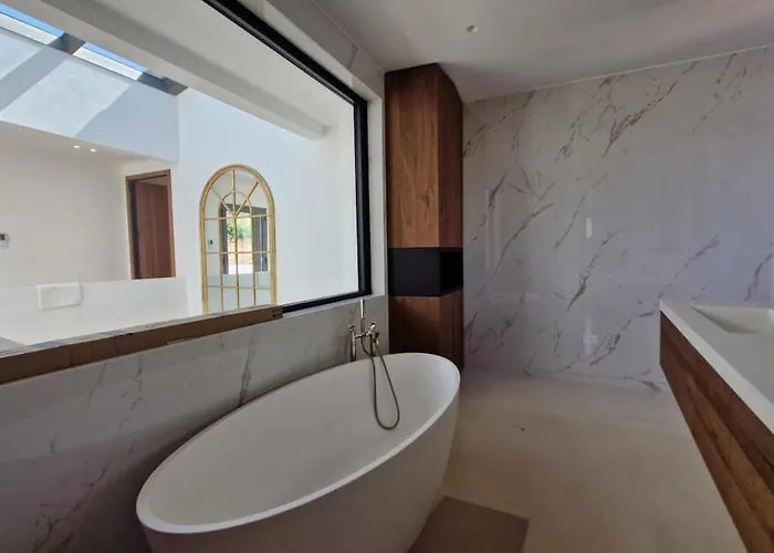 Vigna Estate Villa Grimaud