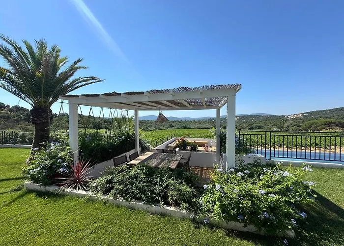 Vigna Estate * Grimaud